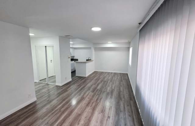 641 Normandie Ave photos photos