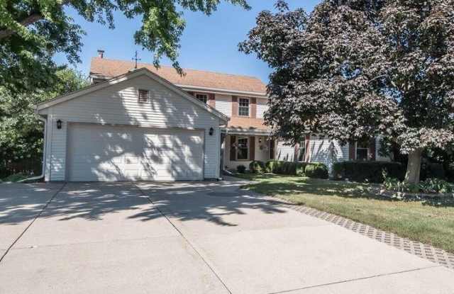 1055 S Imperial Dr photos photos