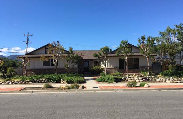 Charming Vintage 3BR/1.5BA Corner Lot Home – Walk to Downtown Solvang photos photos