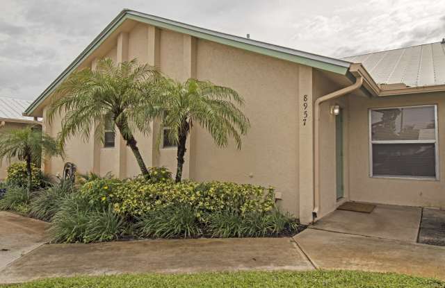 8957 SE Hobe Ridge Av Avenue - 8957 Southeast Hobe Ridge Avenue, Hobe Sound, FL 33455