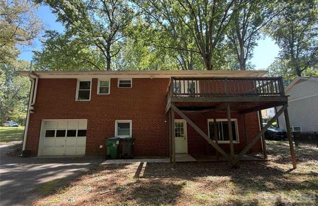 6228 Candlewood Drive Gallery 4