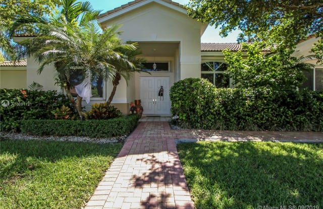 8440 SW 136th Ter - 8440 Southwest 136th Terrace, Palmetto Bay, FL 33158