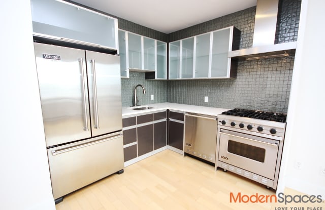 10 -50 Jackson Avenue - 10 50th Avenue, Queens, NY 11101