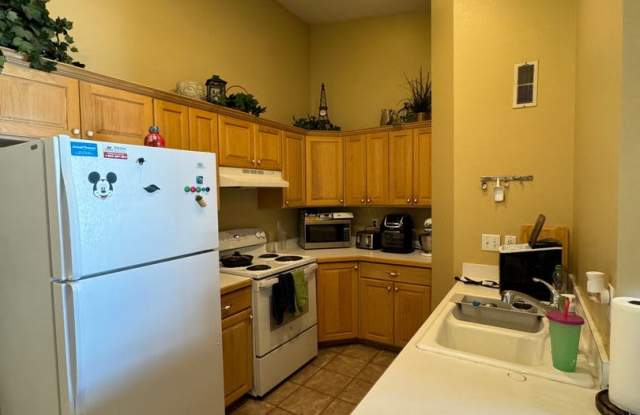 Perfectly Located Condo Gallery 1