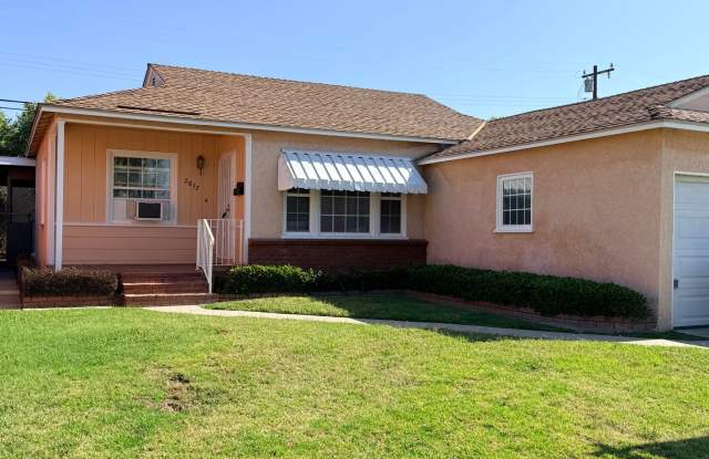 Adorable 2-bedroom home available for rent in Lakewood Mutuals! photos photos