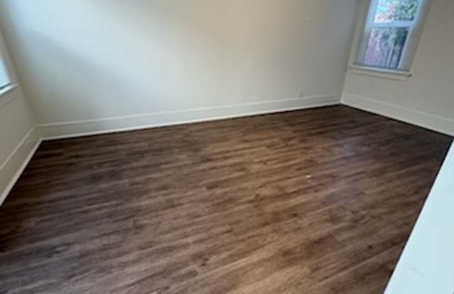 NICE AND COMFORTABLE STUDIO IN A WELL-LIKED BUILDING! Gallery 3