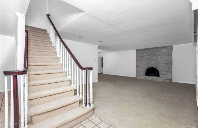 40 Gristmill Lane Gallery 4