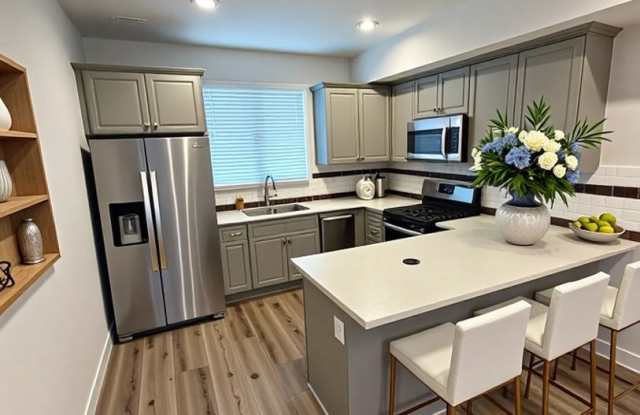 11345 Oxnard St photos photos 11345 Oxnard St photos photos
