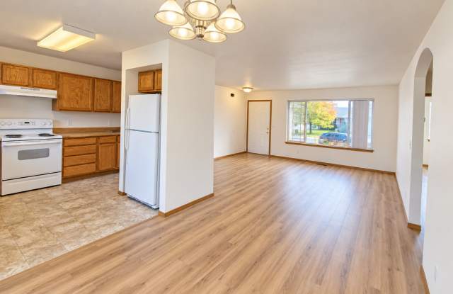 2365 E Bremington Gallery 4