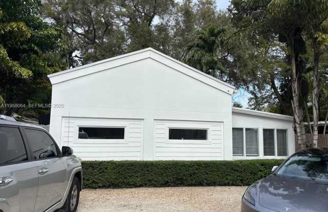 3525 Poinciana Ave photos photos