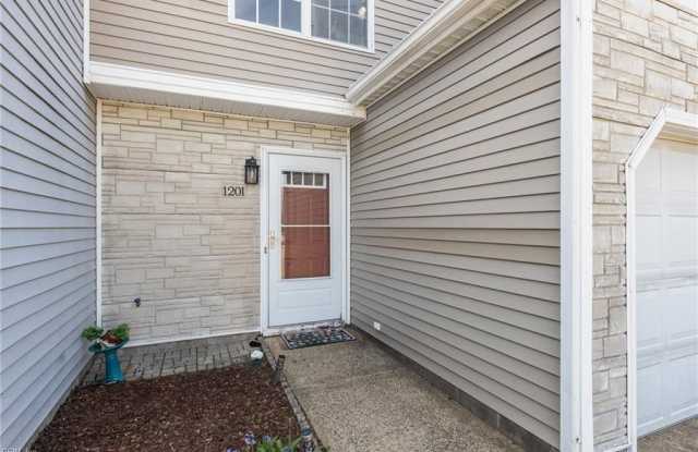 1201 Alder Court Gallery 4