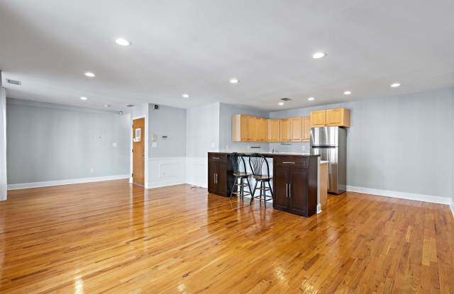 211-213 3RD ST photos photos