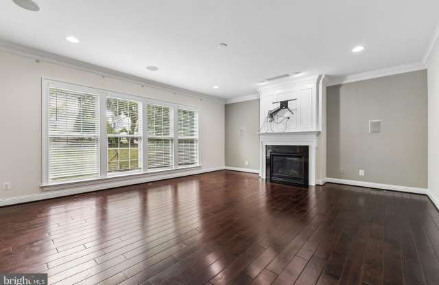 43527 LOUDOUN BARN Way Gallery 4