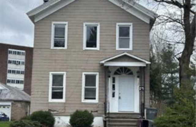 705 N James St photos photos