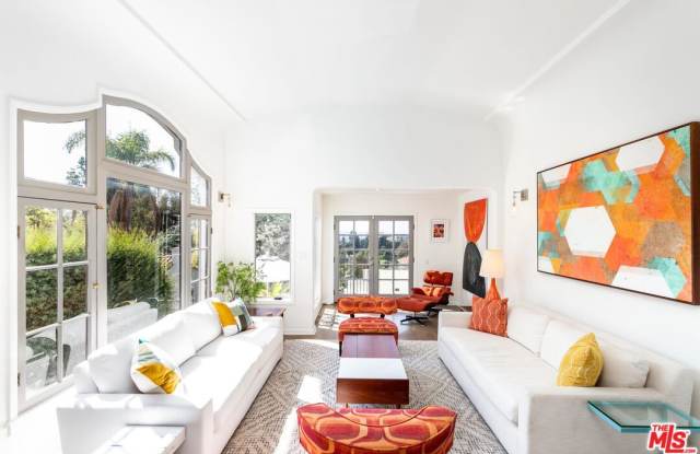 1761 N Orange Grove Ave photos photos