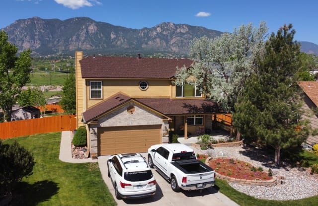 4448 White Oak Court - 4448 While Oak Court, Colorado Springs, CO 80906
