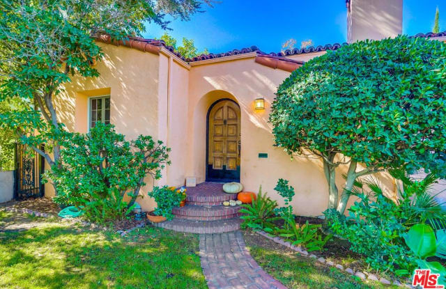 113 North LAUREL Avenue - 113 North Laurel Avenue, Los Angeles, CA 90048