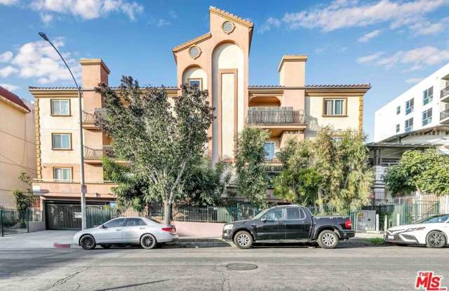 2 Bed / 2 Bath Condo Rent photos photos