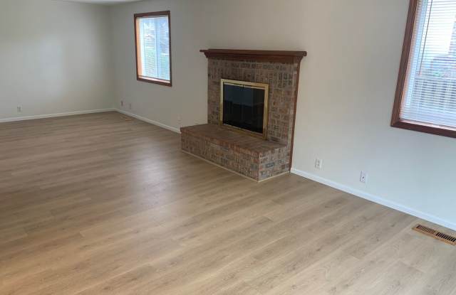 4870 NW ALLENBACH PLACE Gallery 4