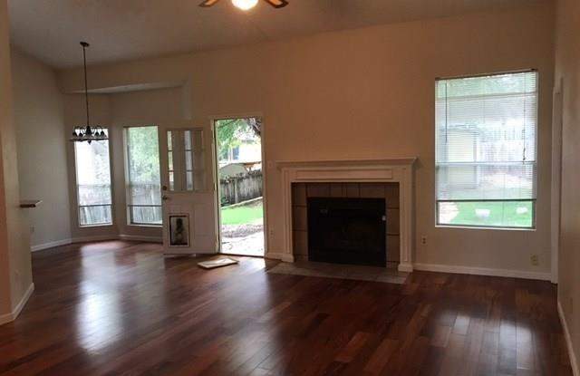 2300 Quietwood Gallery 2