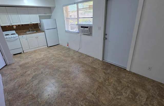 2850 Southwest 18th Terrace Gallery 1