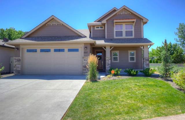 Beautiful Custom Home in Great Location photos photos