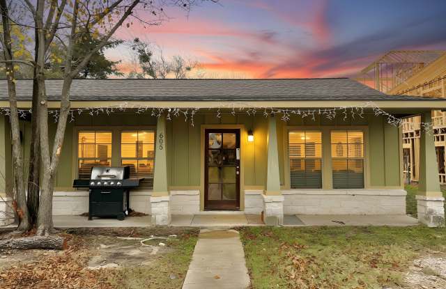 605 Highlands Street photos photos