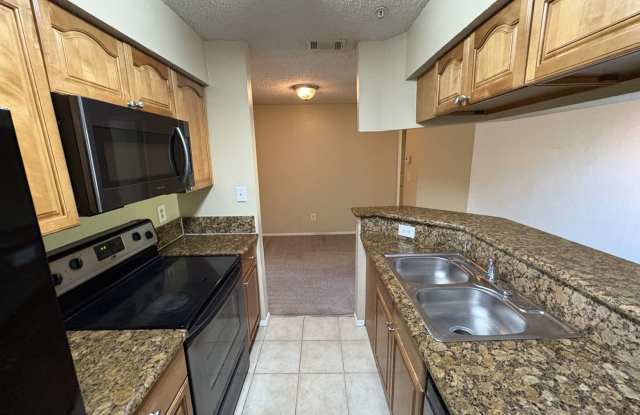 Spacious 1 bedroom/1 bathroom condo at Oasis at Pearl Lake photos photos