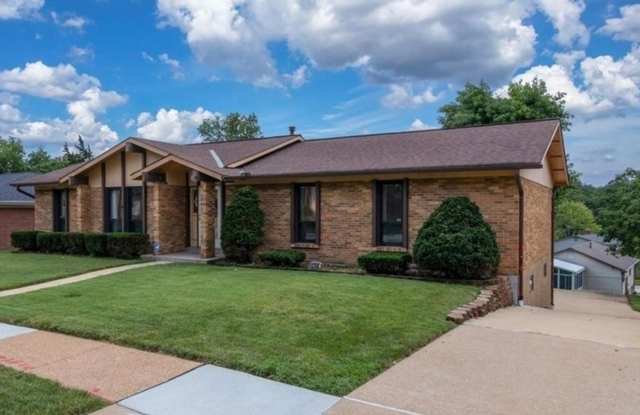 Spacious 4BR House in Saint Louis Gallery 3