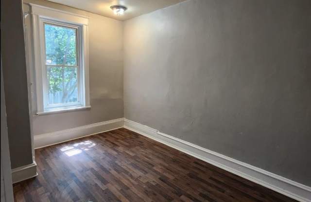 1942 S ITHAN Street Gallery 3