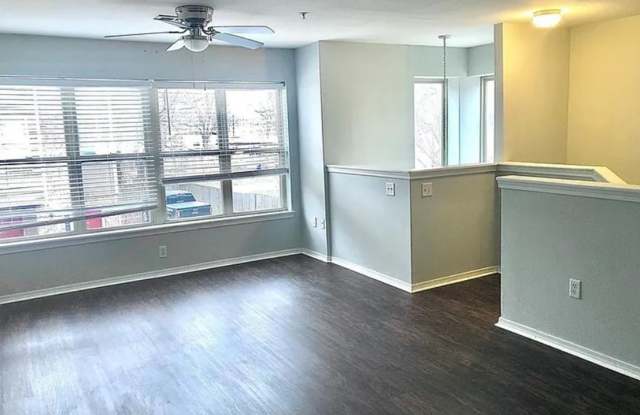 2 Bed/2.5 Bath Townhouse off Razorback Greenway photos photos