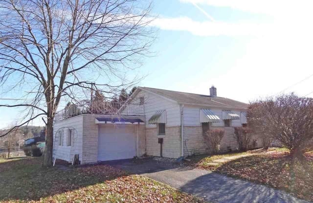 404 Crowl Street - 404 Crowl Street, Westover, WV 26501