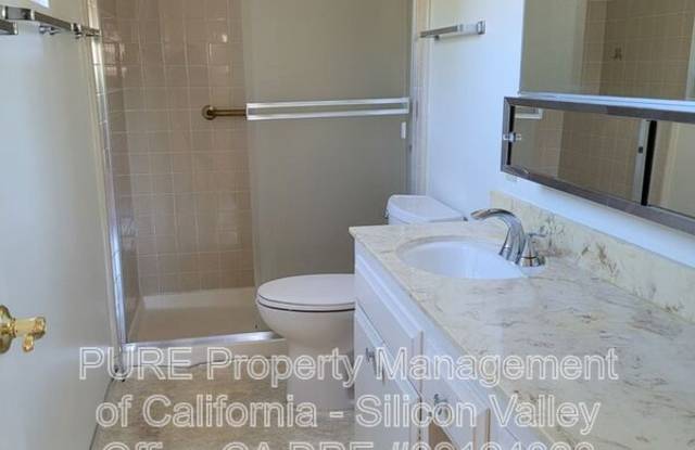 21224 Saratoga Hills Road Gallery 2
