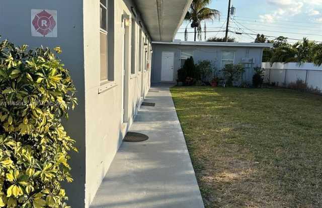 4210 SW 25th St photos photos