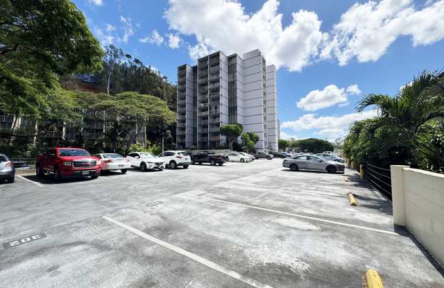 Pet-Friendly Mililani Condo with 2 Parking - 95-055 Waikalani Drive, Waipio Acres, HI 96789