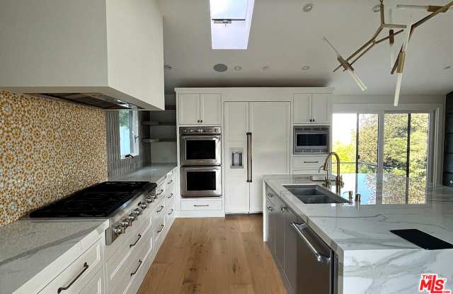 2141 Indian Springs Lane Gallery 2