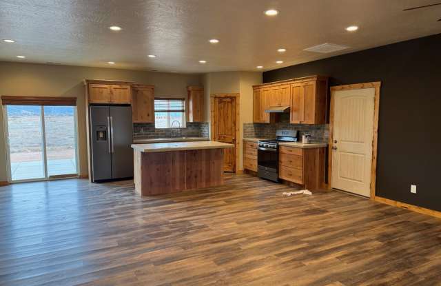 3 Bed 2 Bath Home In Iron West photos photos