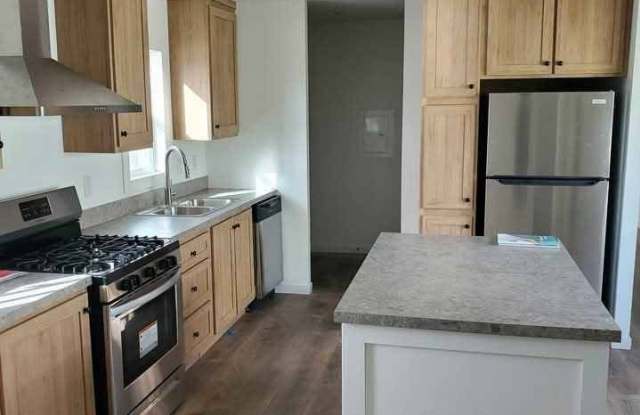 530 Frontier Dr photos photos