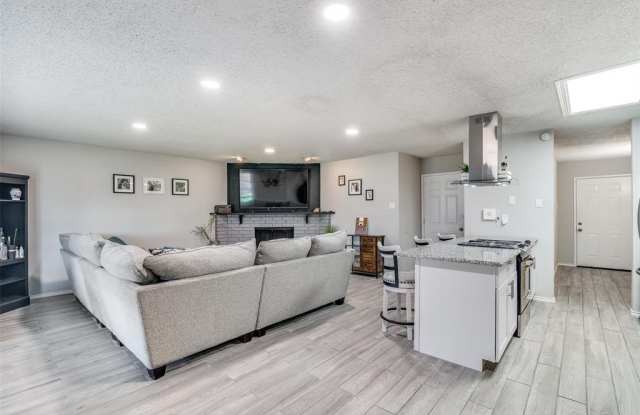 5324 Yager Drive Gallery 2