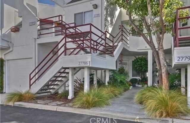 27786 Zircon photos photos