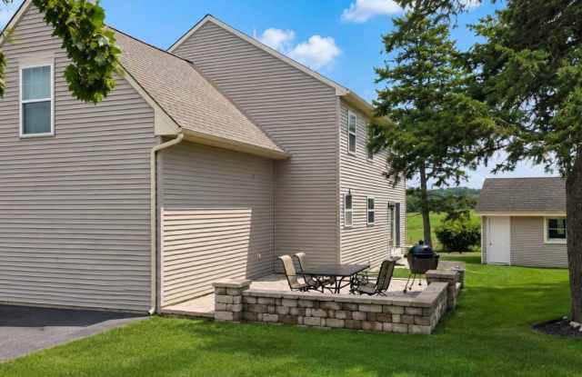 1176 N STRICKLER Road Gallery 3