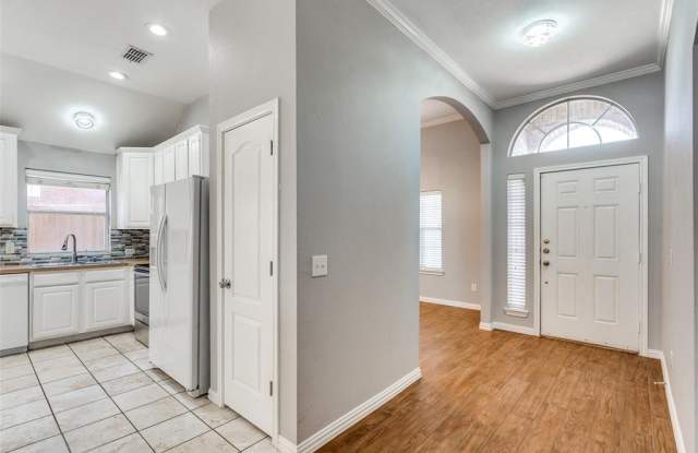 1720 Hackberry Branch Drive Gallery 2