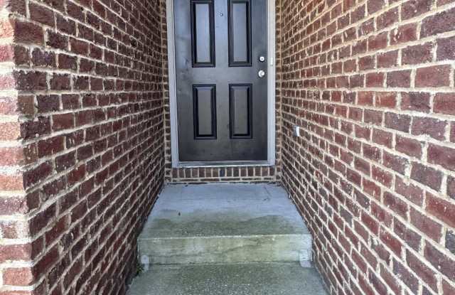 708 Chatham Court - 1 Gallery 3