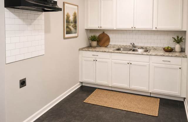 4359 Ford Road Gallery 2
