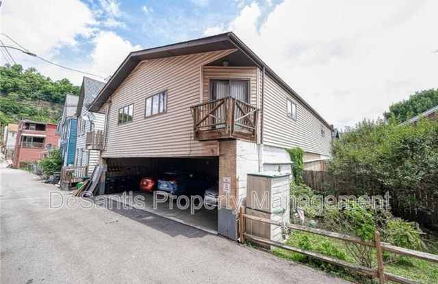 212 Church Street - 212 Church Street, Sharpsburg, PA 15215