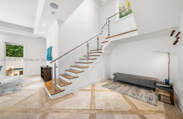 6 Coconut Ln Gallery 4