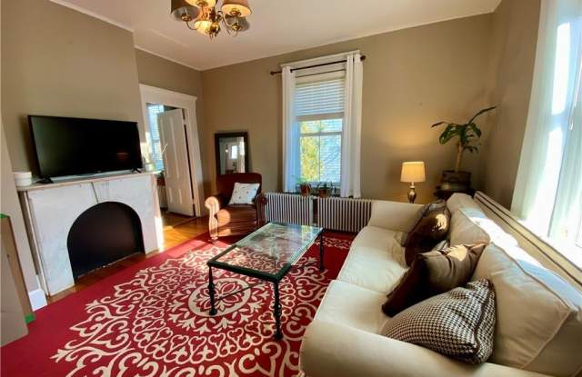 6 Ayrault Street - 6 Ayrault Street, Newport, RI 02840