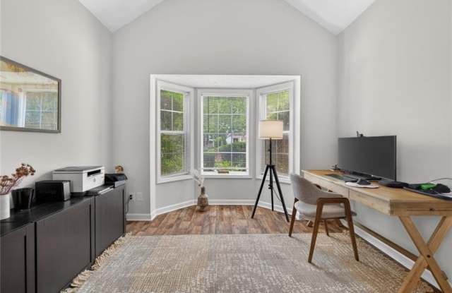 3380 Serenade Court Gallery 3