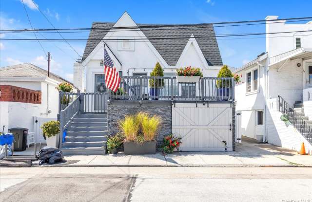 75 Oswego Avenue photos photos