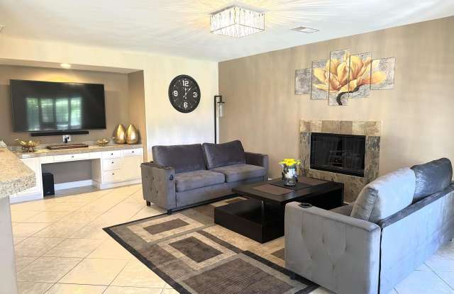 76961 Sheffield Court Gallery 3